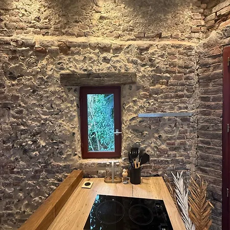 La Tour